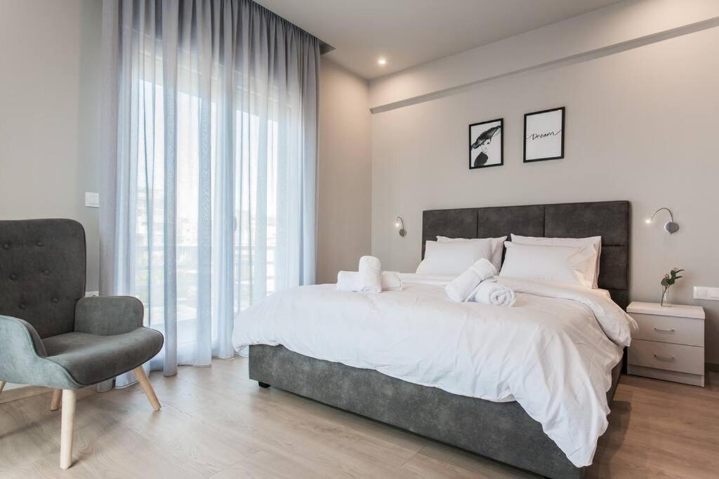 In Keramikos, Apartment *